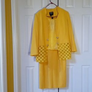 Natasia Womens New York 3 Piece Yellow Dress Suit
